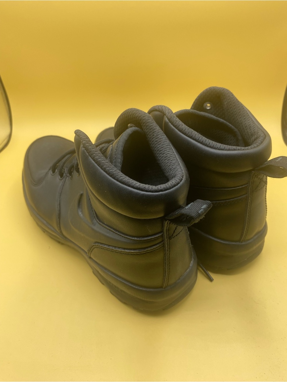 Nike Manoa Leather boot triple black - Picture 3 of 4